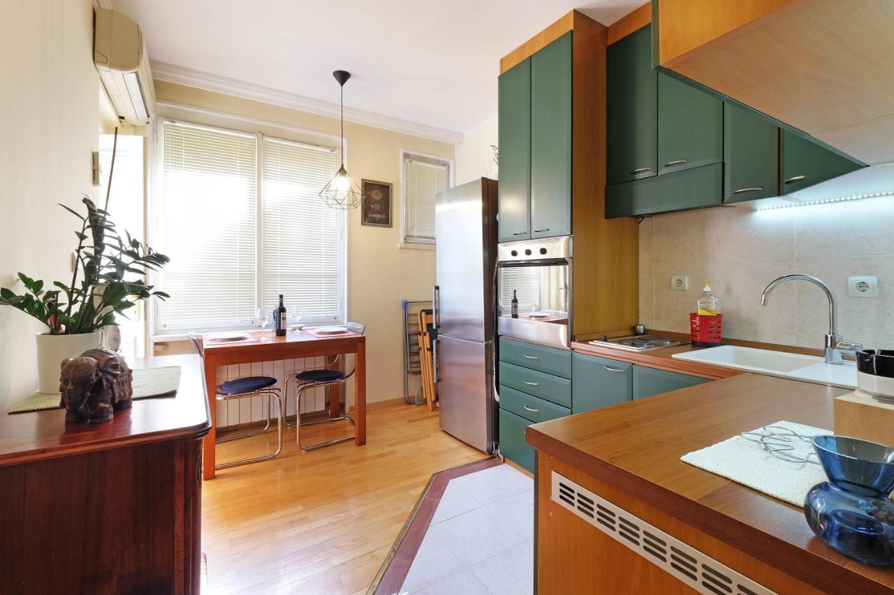 Paradise Starry Suite-City Center Beograd Eksteriør billede