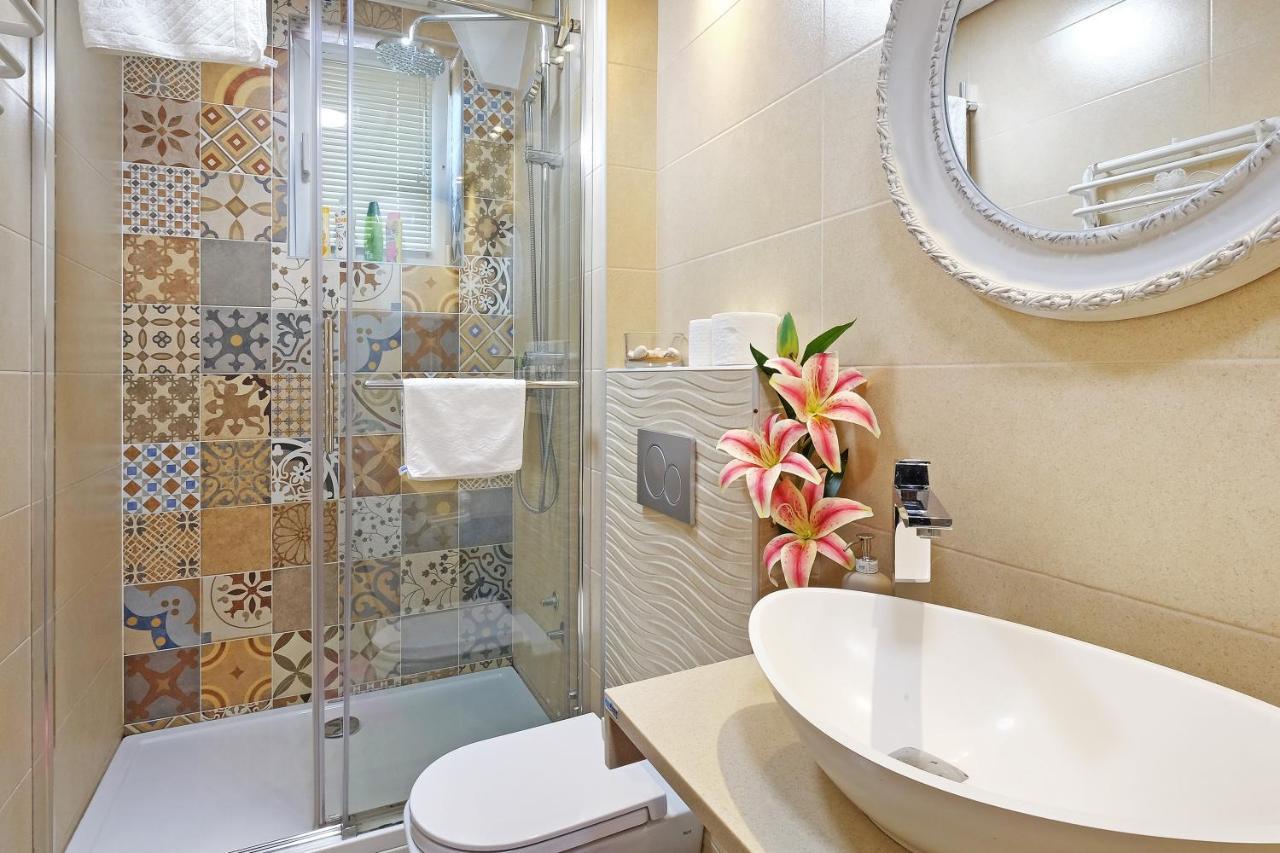 Paradise Starry Suite-City Center Beograd Eksteriør billede